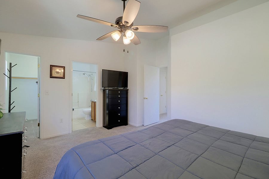 Furnished Finder property 1054059_1 photo 16