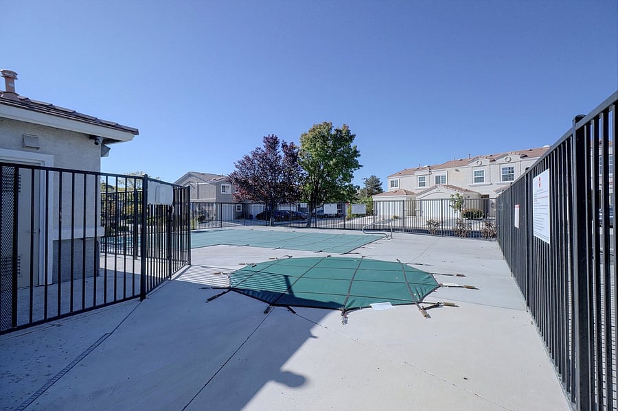 Furnished Finder property 1054059_1 photo 30