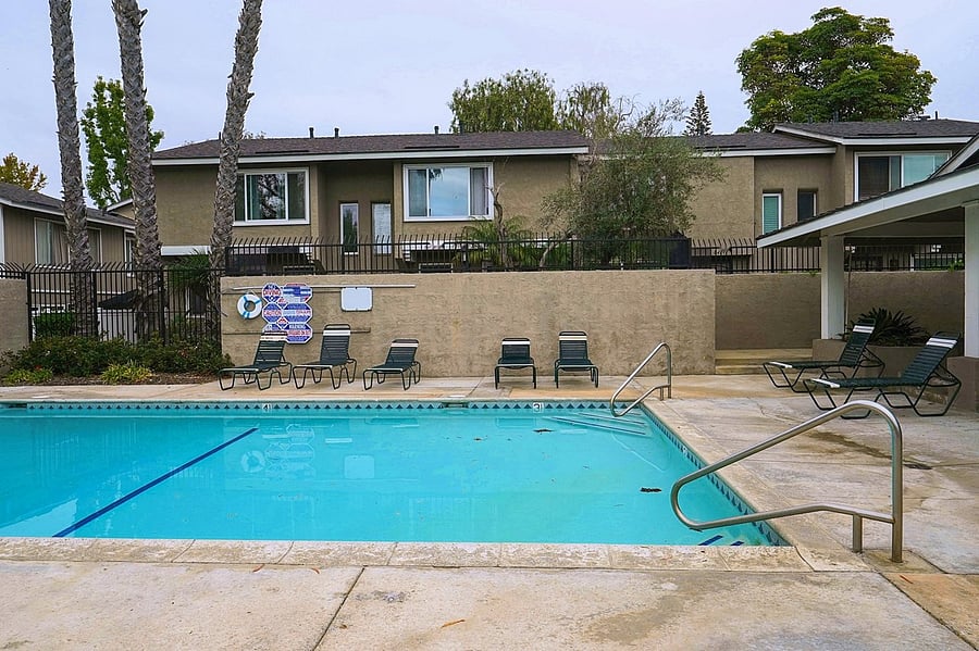 Furnished Finder property 1054060_1 photo 26