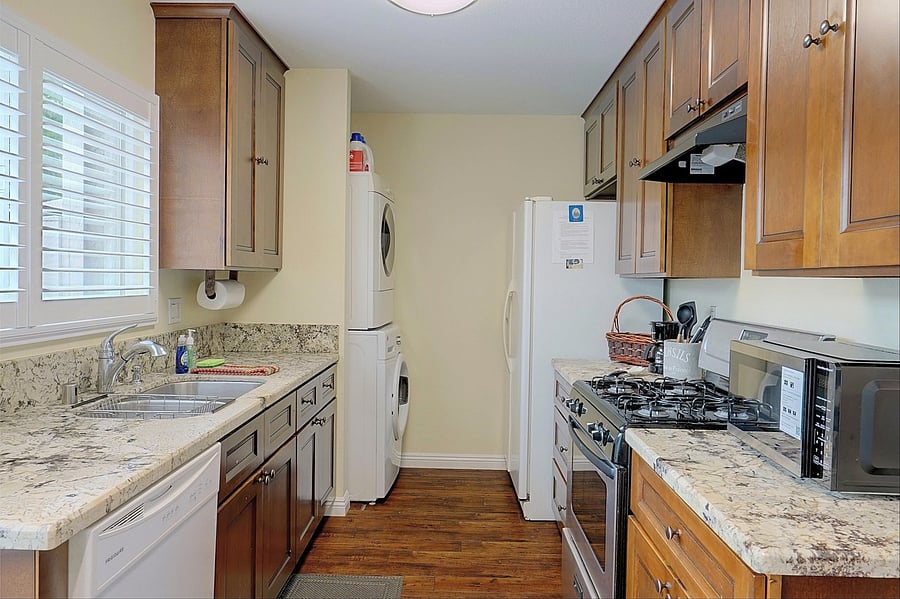 Furnished Finder property 1054060_1 photo 10