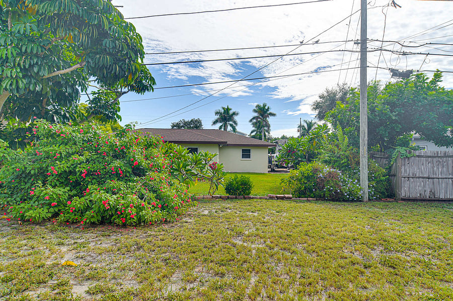 Furnished Finder property 1054085_1 photo 23
