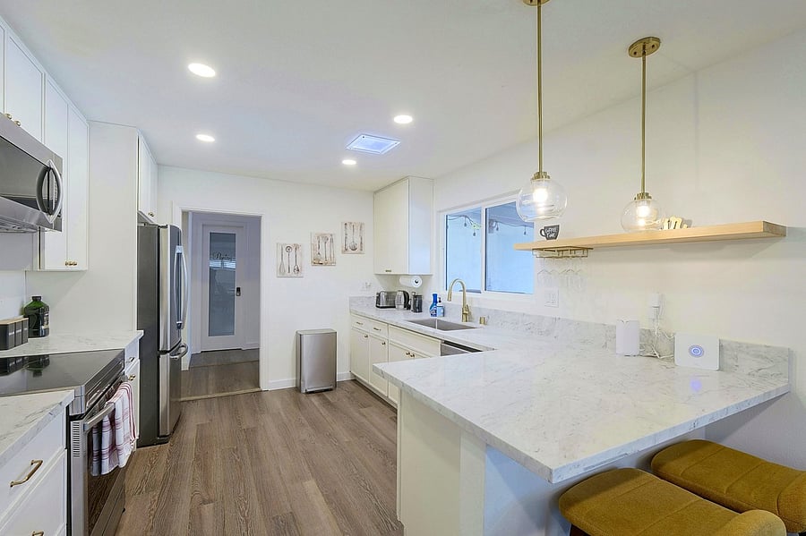 Furnished Finder property 1054099_1 photo 16