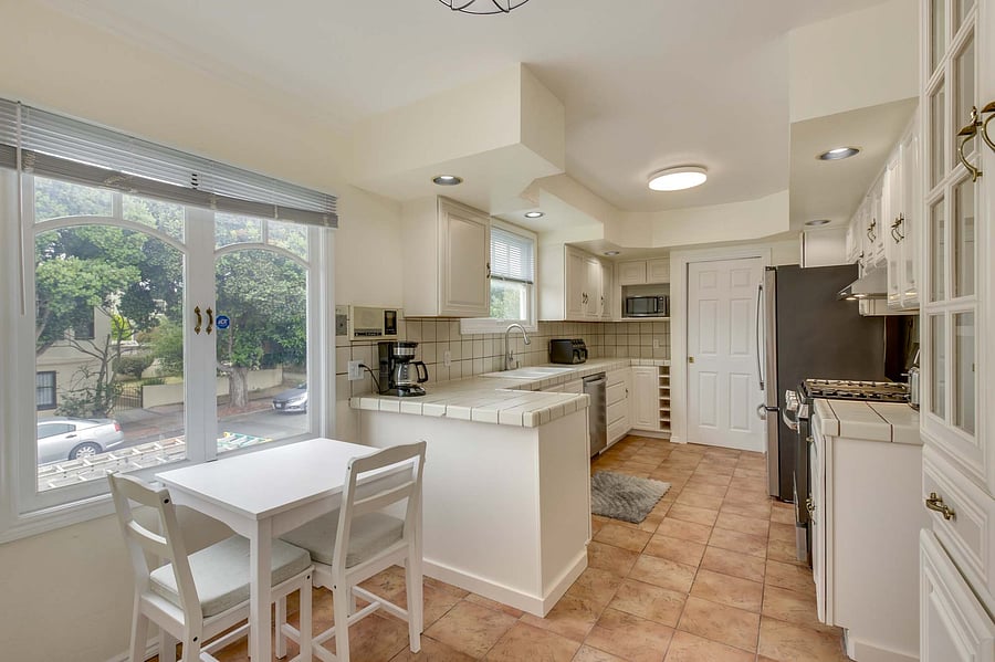 Furnished Finder property 1054108_1 photo 9