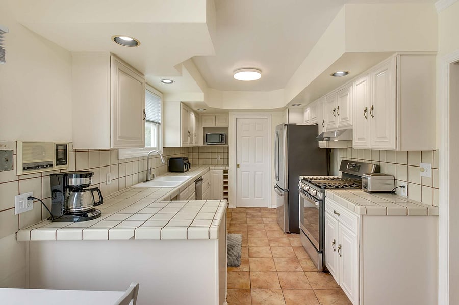 Furnished Finder property 1054108_1 photo 2