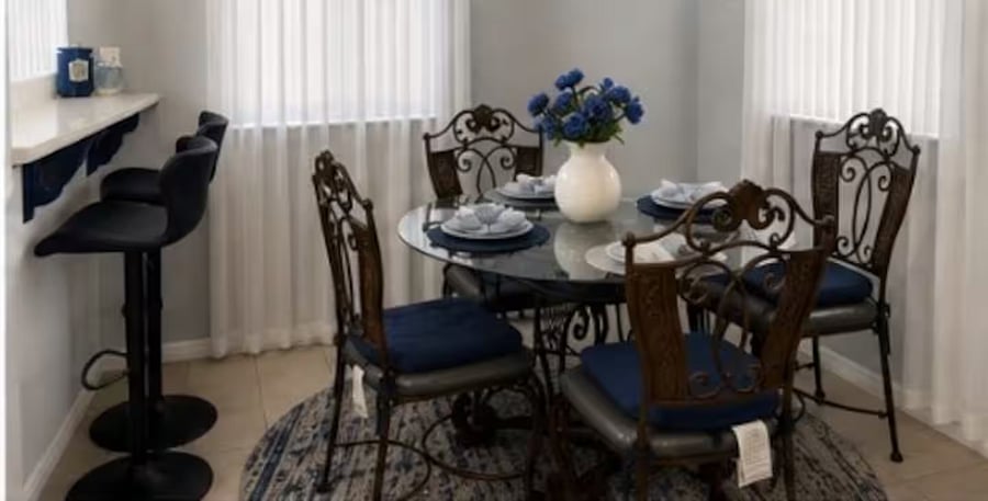 Furnished Finder property 1054154_1 photo 12