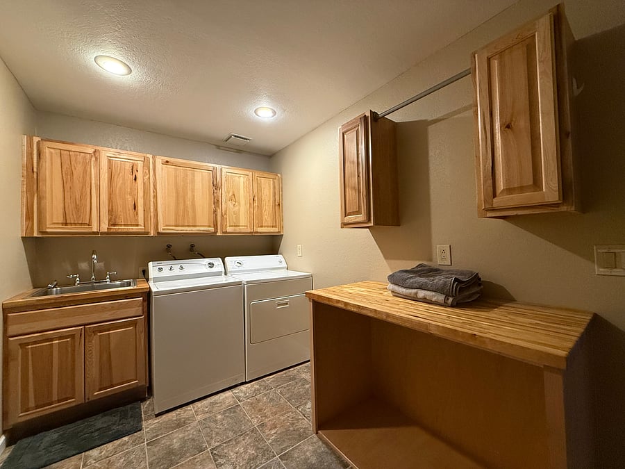 Furnished Finder property 1054186_1 photo 43