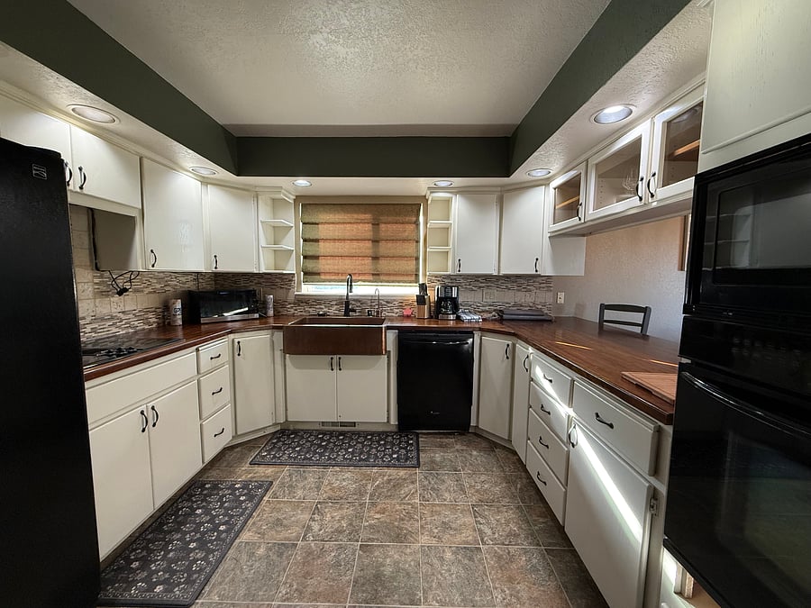 Furnished Finder property 1054186_1 photo 38