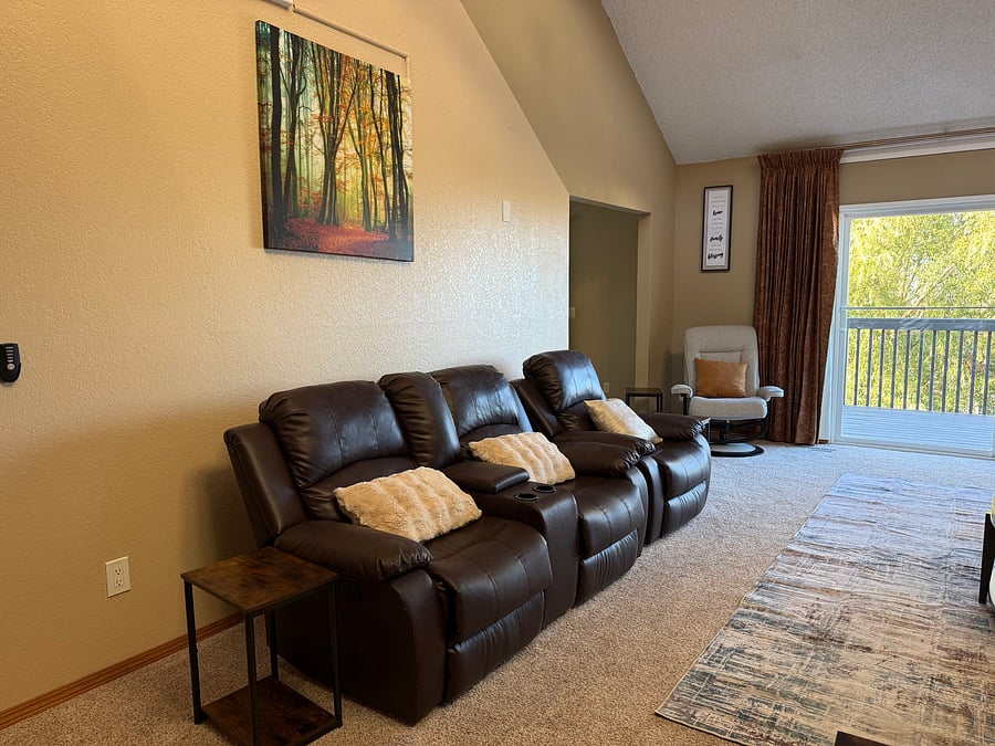 Furnished Finder property 1054186_1 photo 2