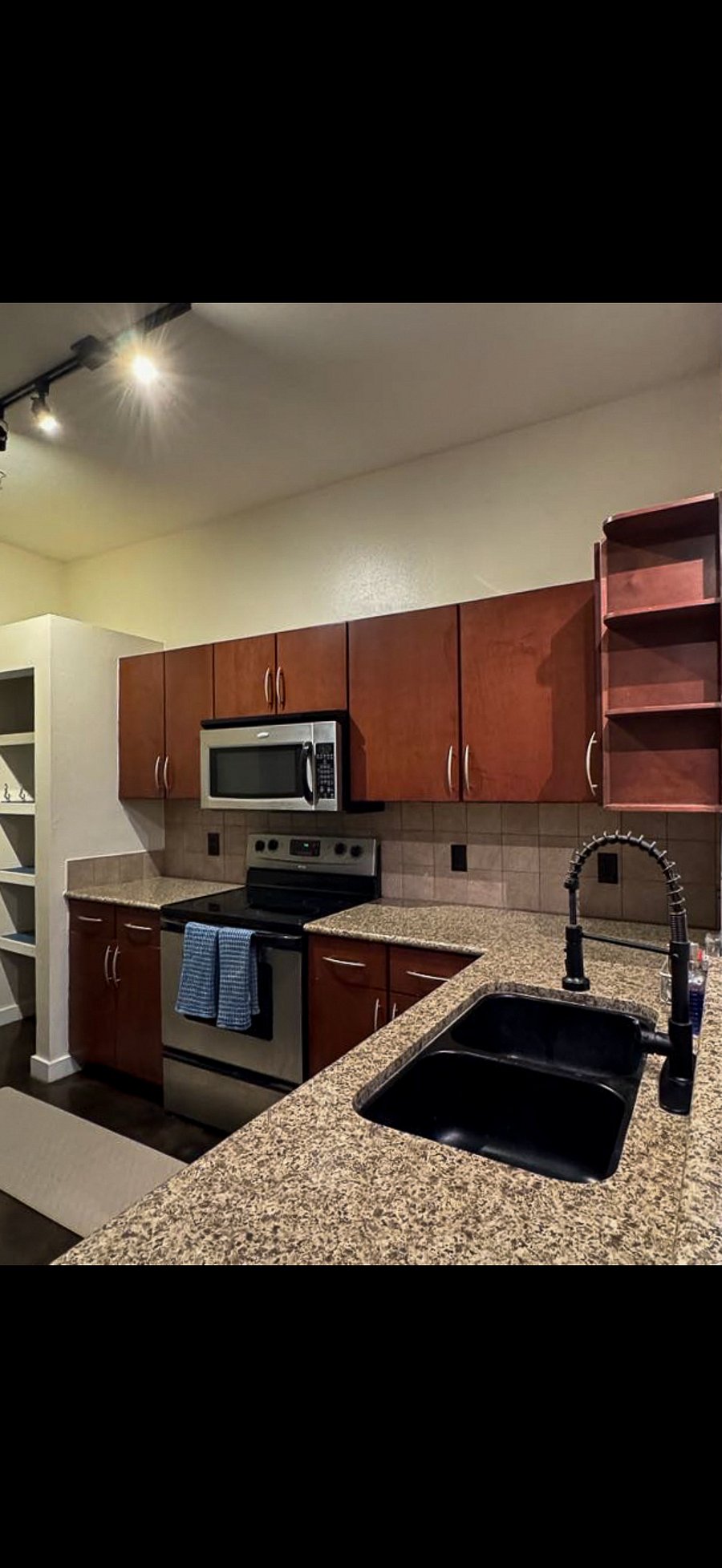 Furnished Finder property 1054205_1 photo 7