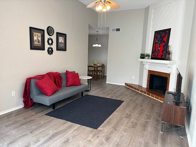 Furnished Finder property 1054206_1 photo 1