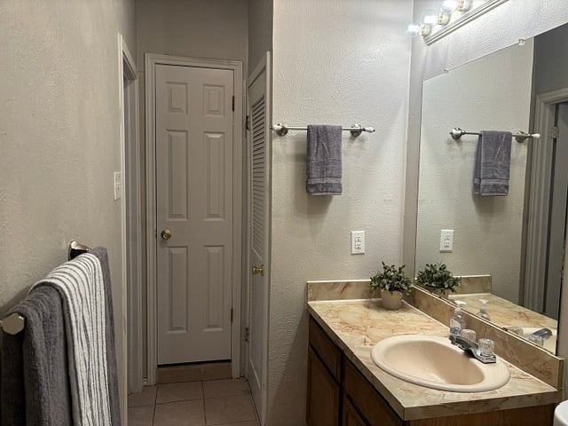 Furnished Finder property 1054206_1 photo 11