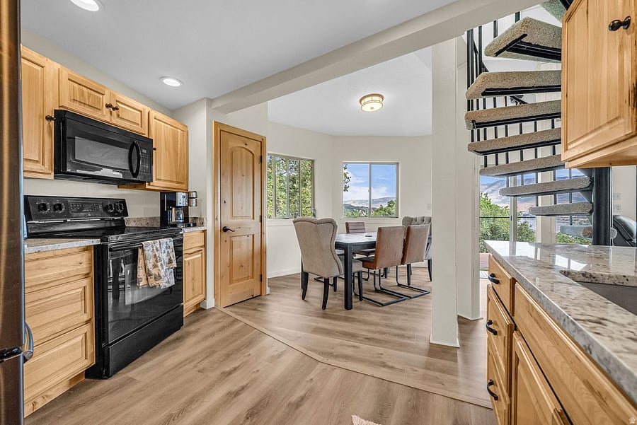 Furnished Finder property 1054221_1 photo 10