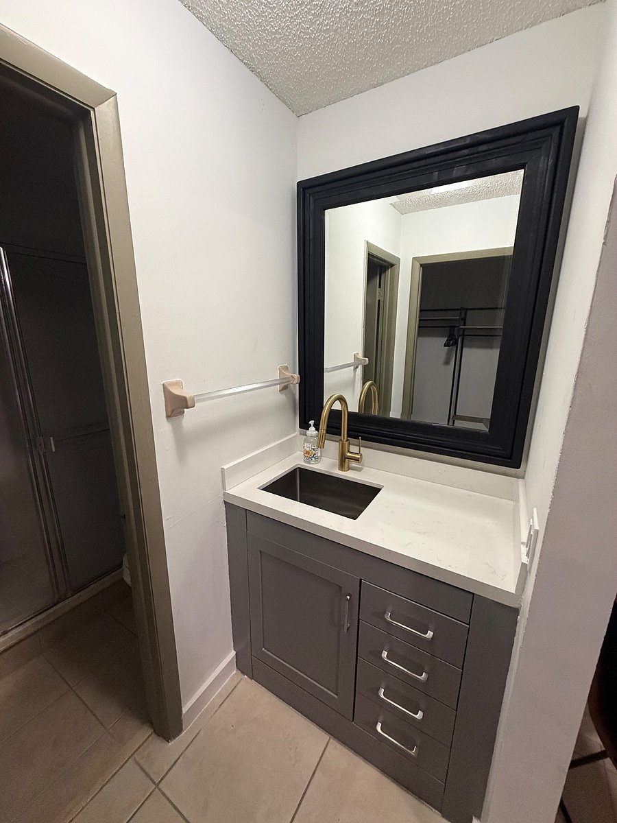 Furnished Finder property 1054224_1 photo 10