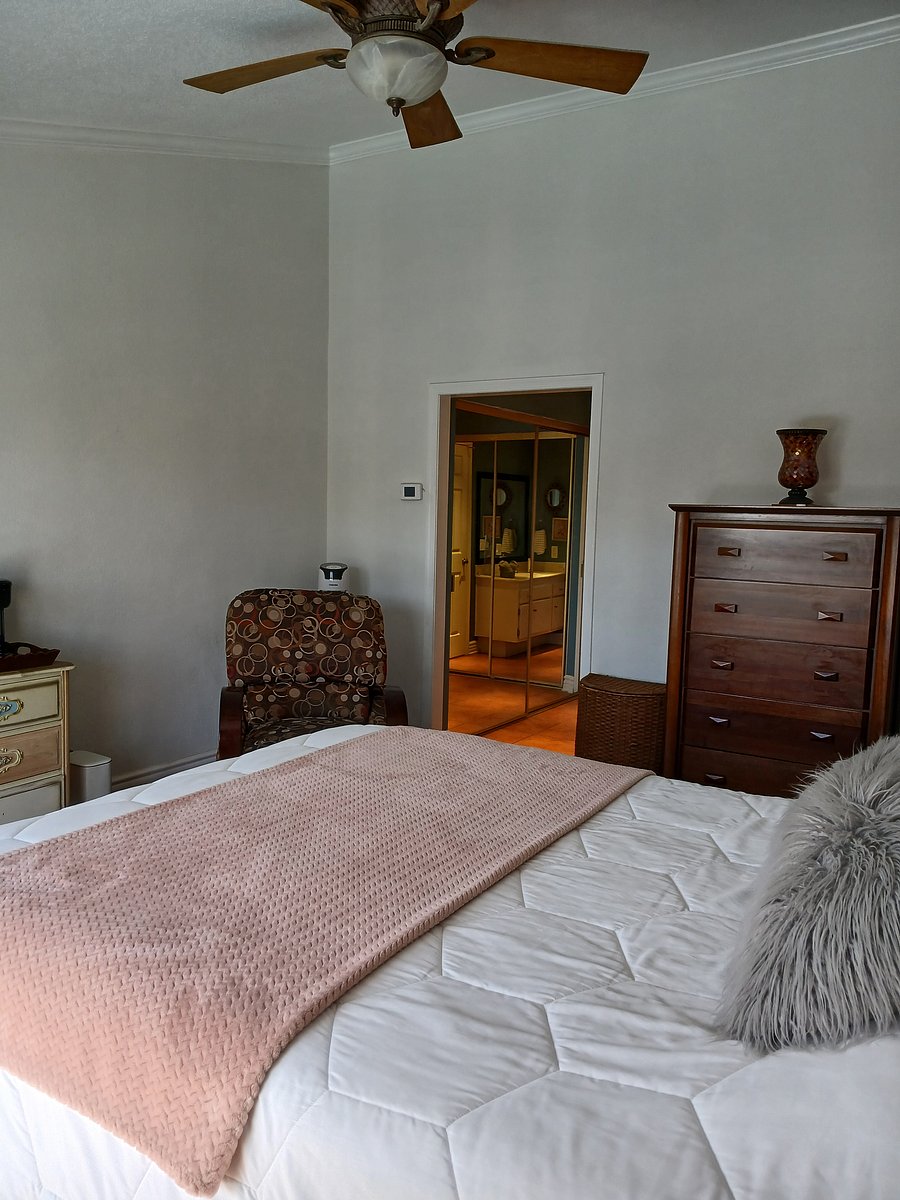 Furnished Finder property 1054253_1 photo 4