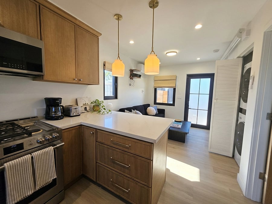 Furnished Finder property 1054254_1 photo 9