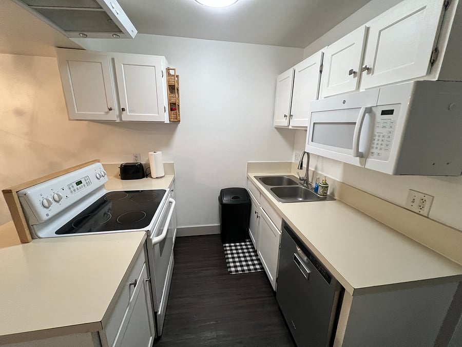 Furnished Finder property 1054271_1 photo 8