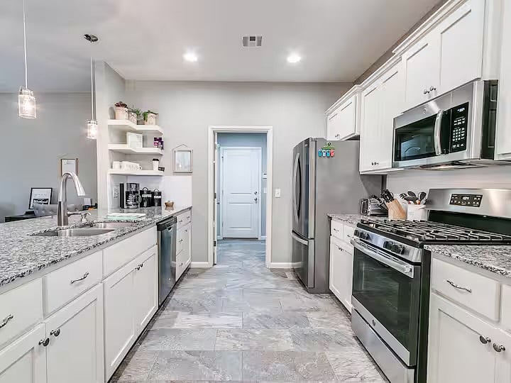 Furnished Finder property 1054283_1 photo 9