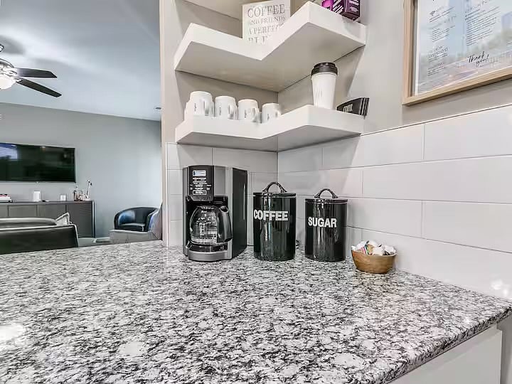 Furnished Finder property 1054283_1 photo 12