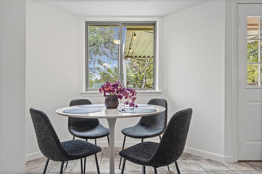 Furnished Finder property 1054327_1 photo 3
