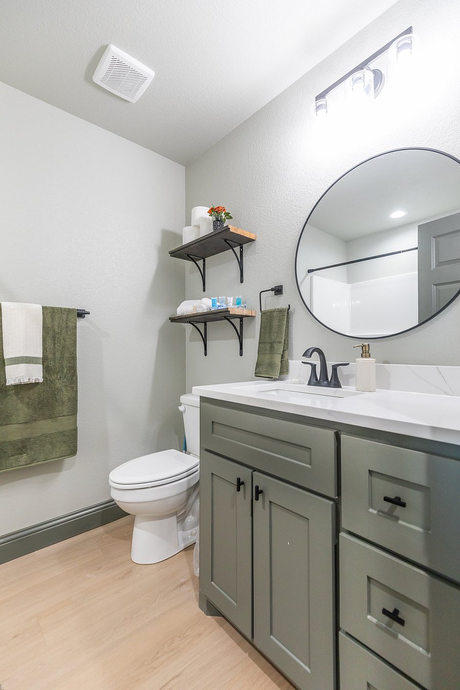 Furnished Finder property 1054339_1 photo 15