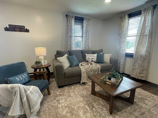 Furnished Finder property 1054372_1 photo 11