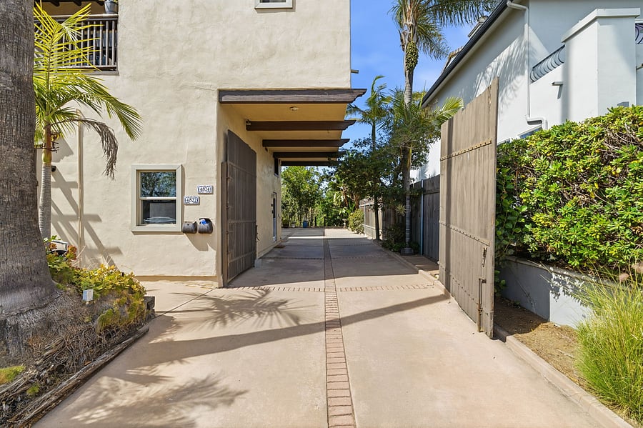 Furnished Finder property 1054383_1 photo 2