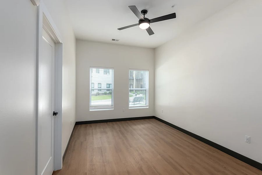 Furnished Finder property 1054389_1 photo 3