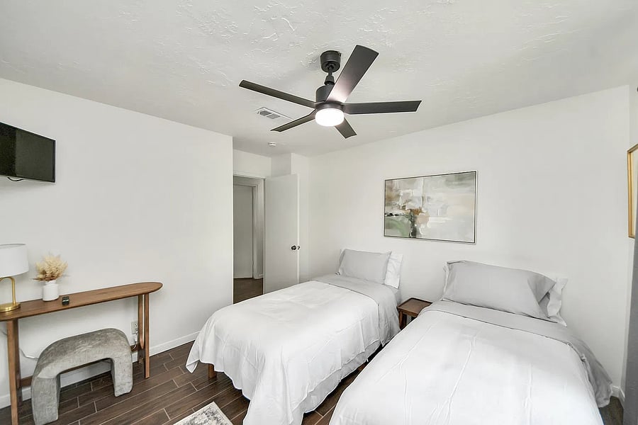 Furnished Finder property 1054415_1 photo 25