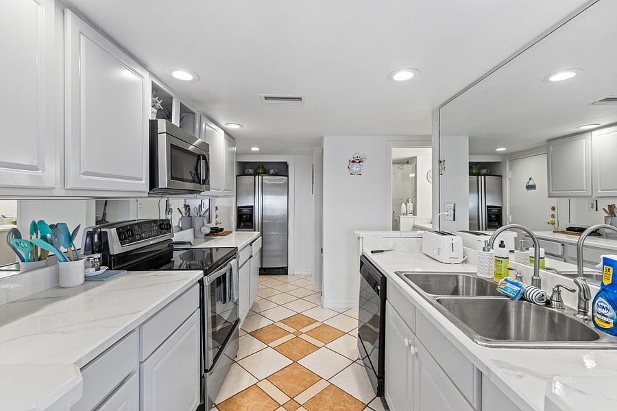 Furnished Finder property 1054446_1 photo 8