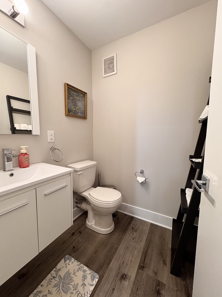 Furnished Finder property 1054450_1 photo 42