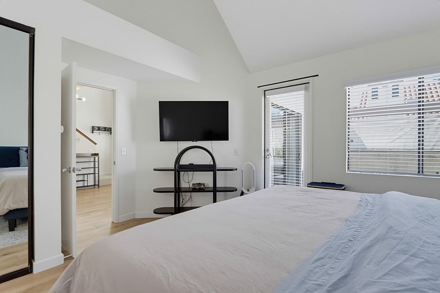 Furnished Finder property 1054494_1 photo 31