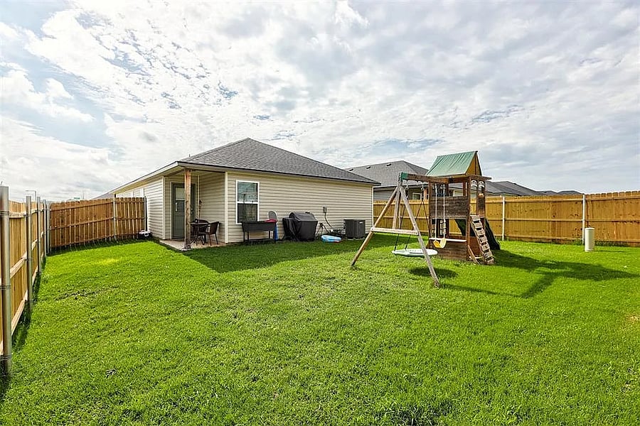 Furnished Finder property 1054499_1 photo 9