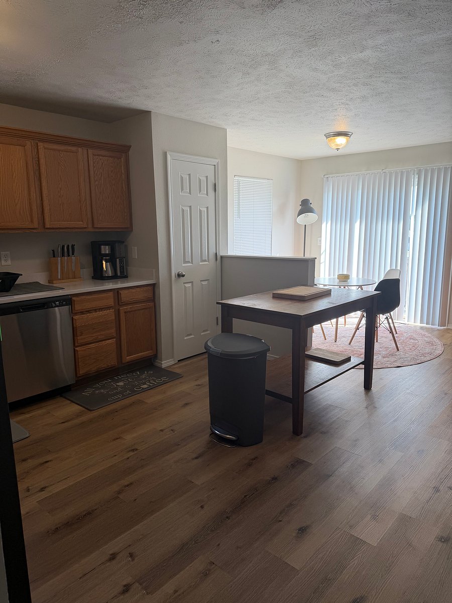 Furnished Finder property 1054578_1 photo 12
