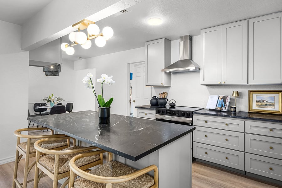 Furnished Finder property 1054582_1 photo 2