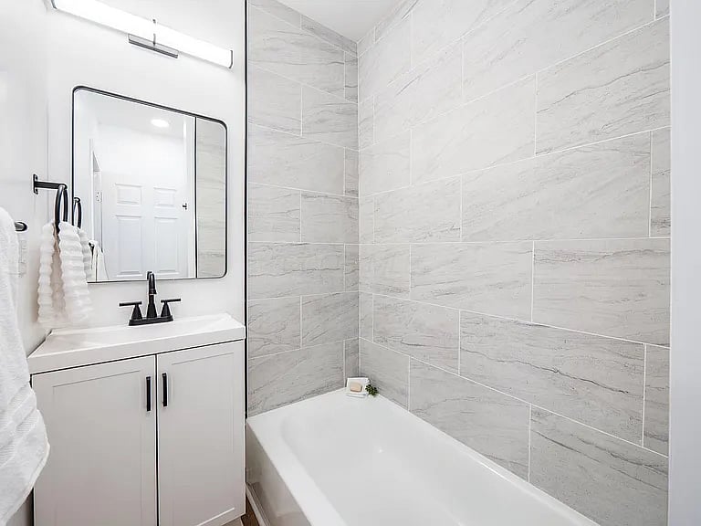 Furnished Finder property 1054597_1 photo 9