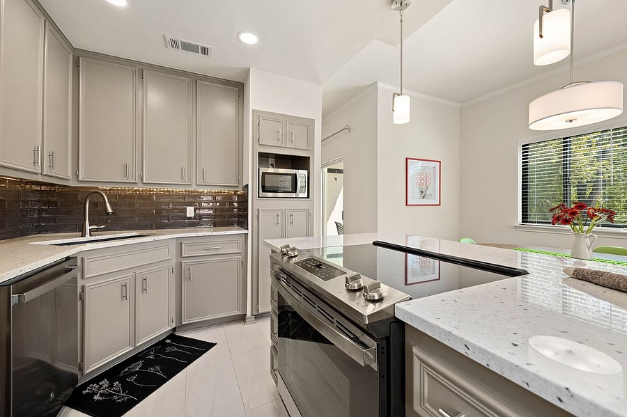Furnished Finder property 1054599_1 photo 3