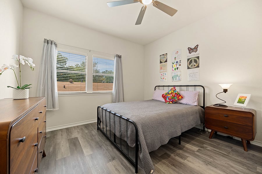 Furnished Finder property 1054599_1 photo 5