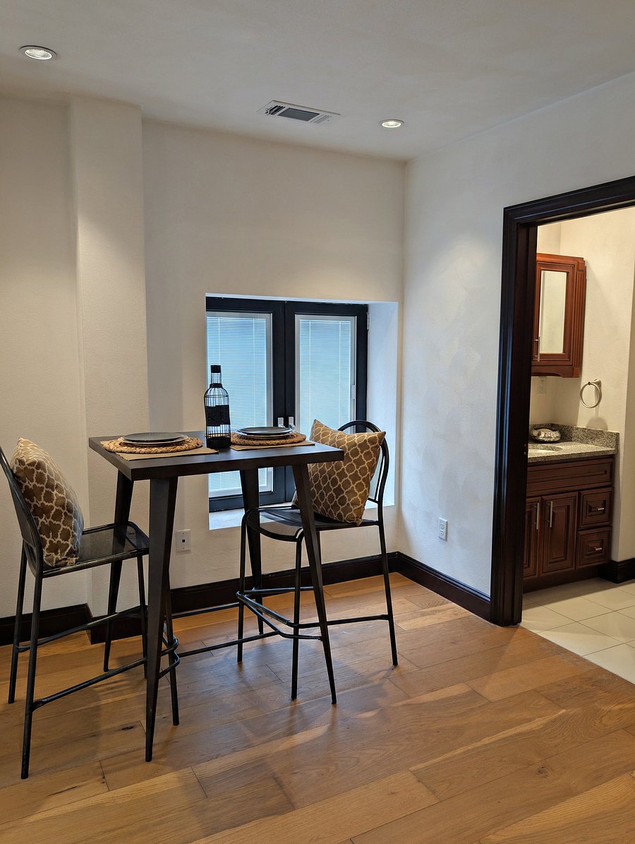 Furnished Finder property 1054618_1 photo 13