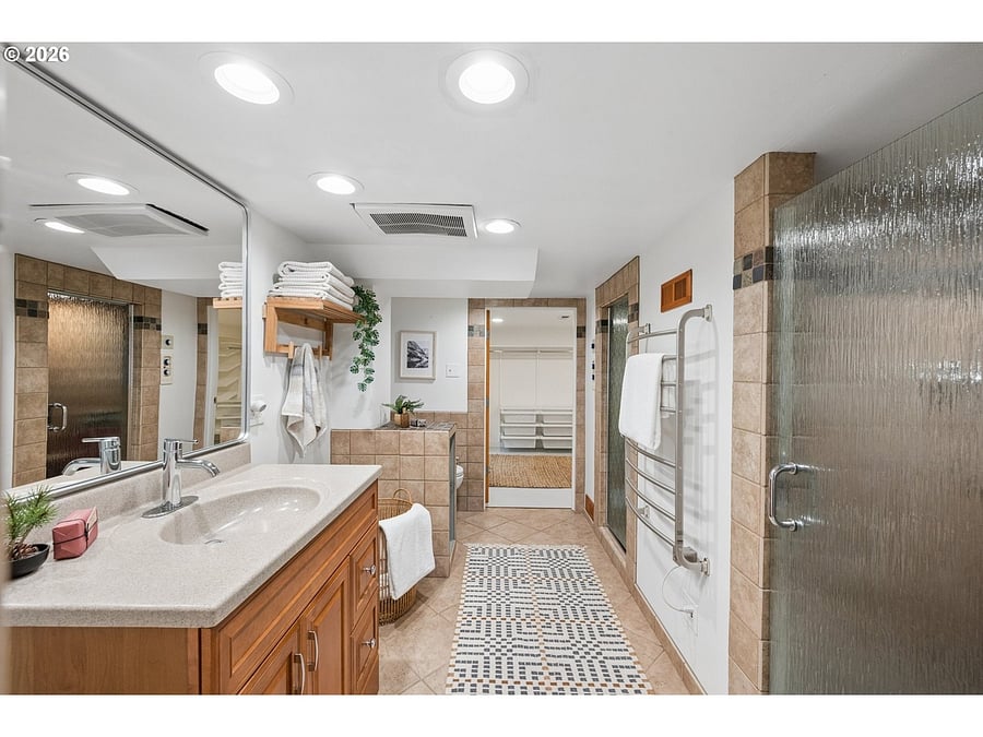 Furnished Finder property 1054622_1 photo 11