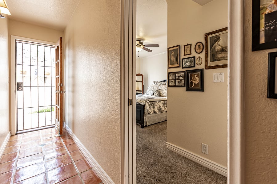Furnished Finder property 1054627_1 photo 32