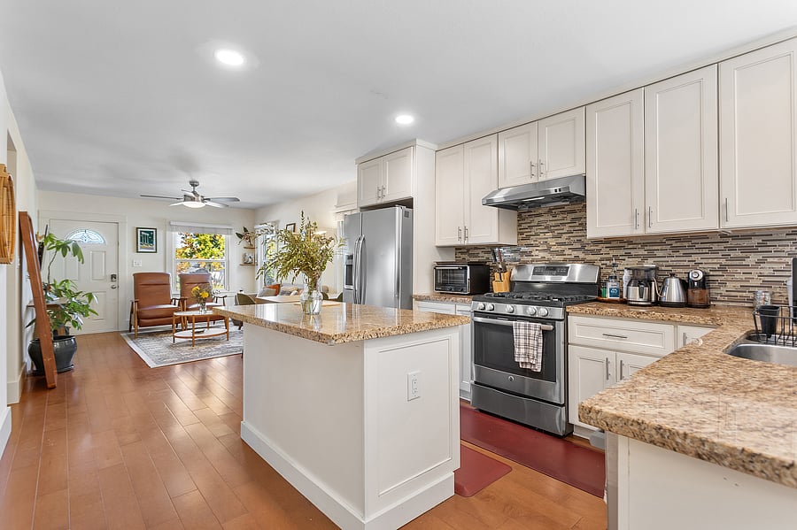 Furnished Finder property 1054668_1 photo 10