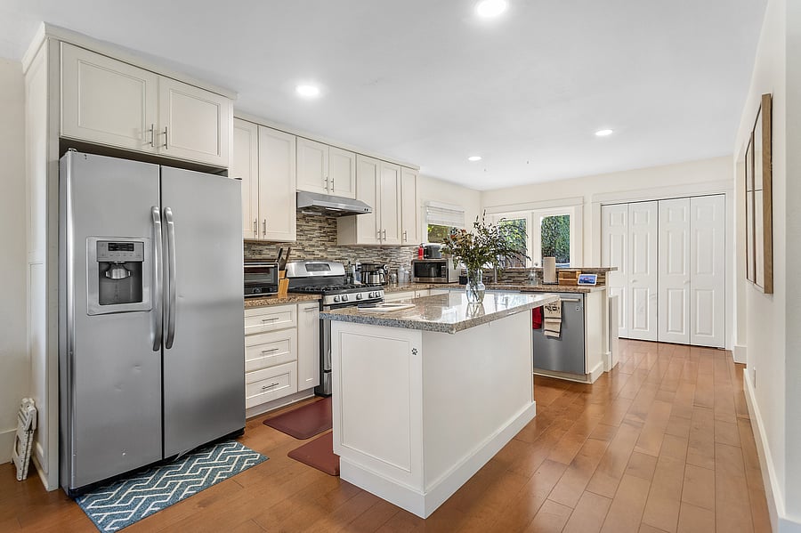 Furnished Finder property 1054668_1 photo 7