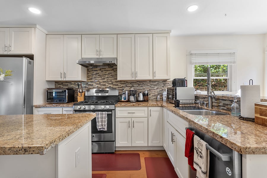 Furnished Finder property 1054668_1 photo 9