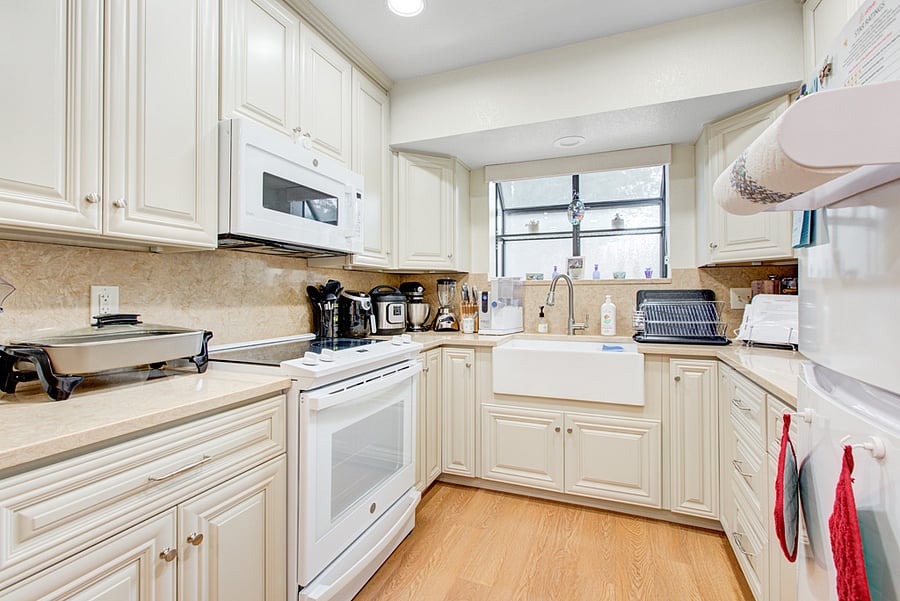 Furnished Finder property 1054683_1 photo 9