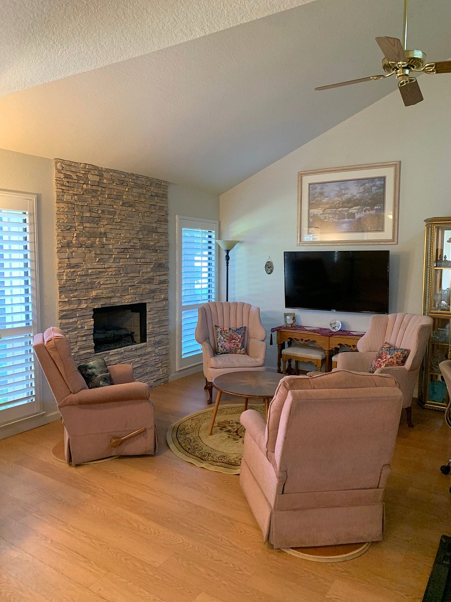 Furnished Finder property 1054683_1 photo 12
