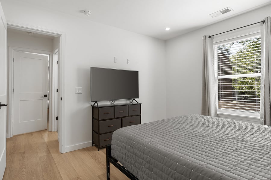 Furnished Finder property 1054687_1 photo 14
