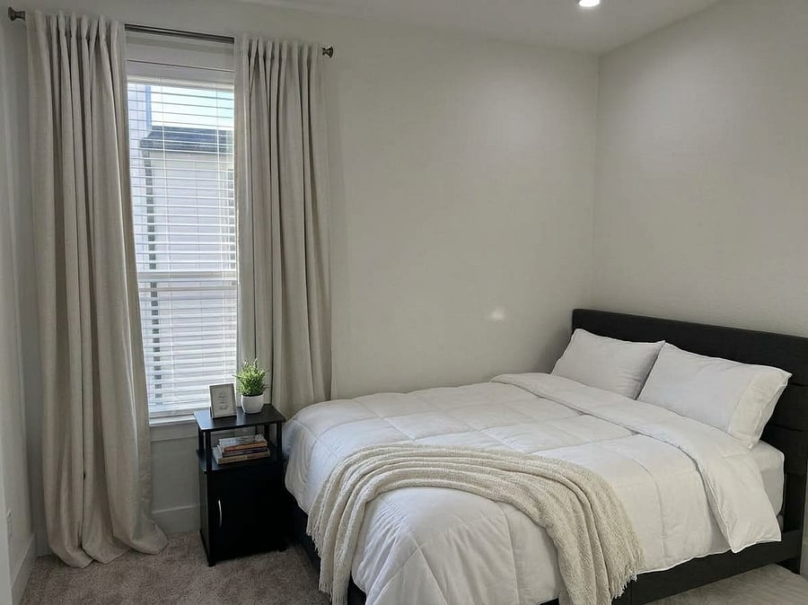 Furnished Finder property 1054697_1 photo 2