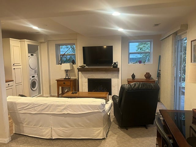 Furnished Finder property 1054710_1 photo 4