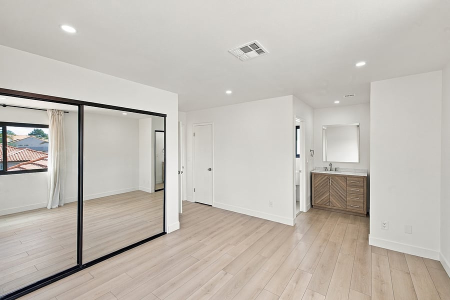 Furnished Finder property 1054741_1 photo 40