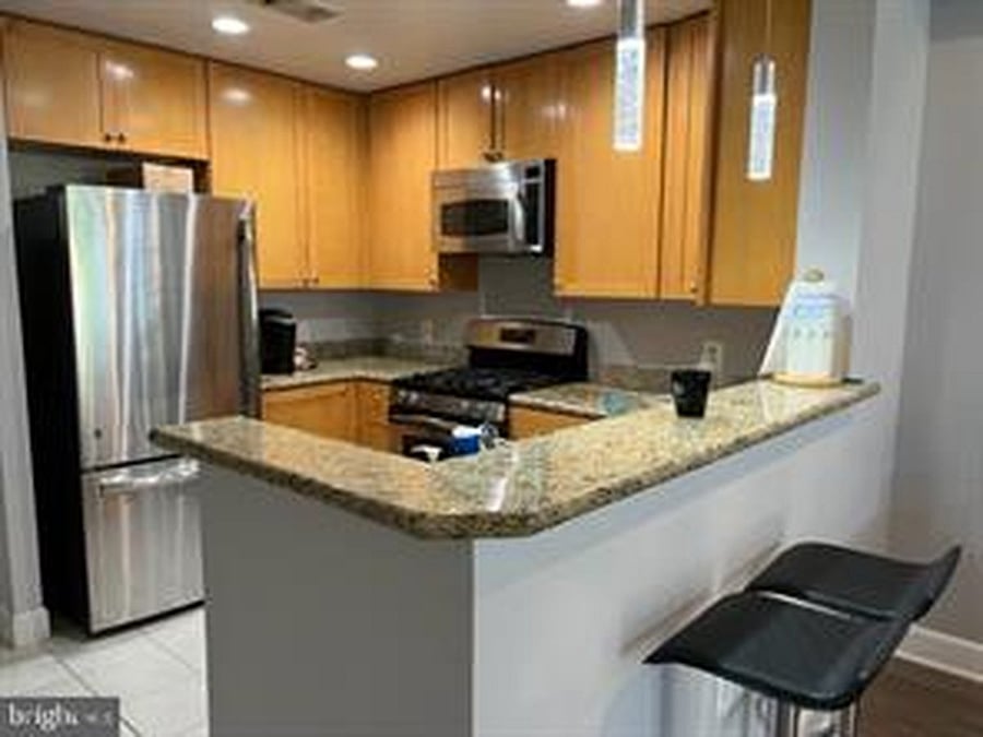 Furnished Finder property 1054746_1 photo 3
